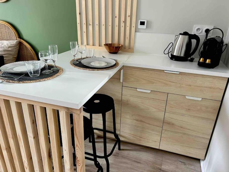 Chez Micheline Menage Et Linge Inclus Apartamento Dieppe Exterior foto